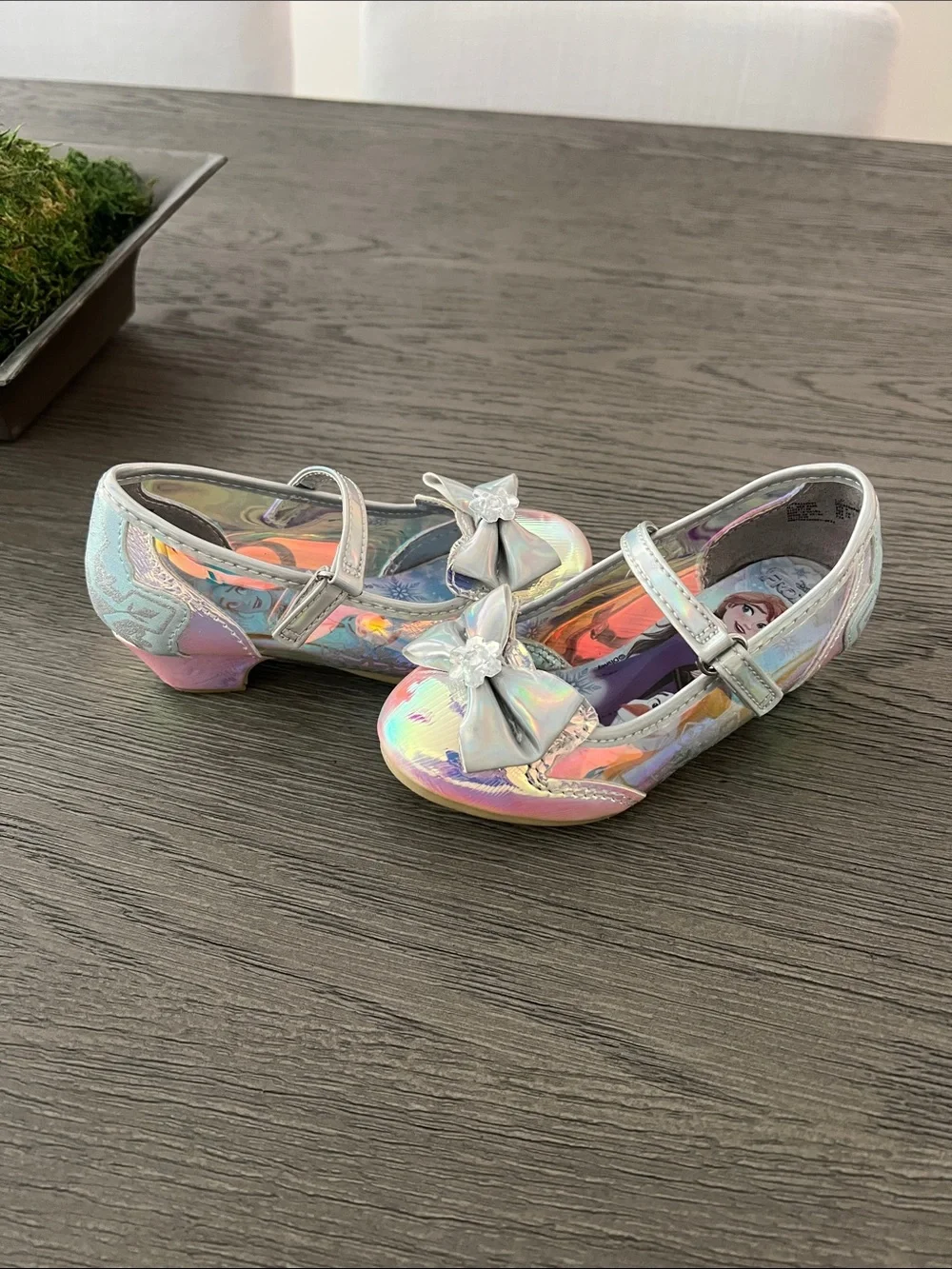 Disney Frozen Iridescent Holographic Mary Jane Shoes with Bow and small heel.